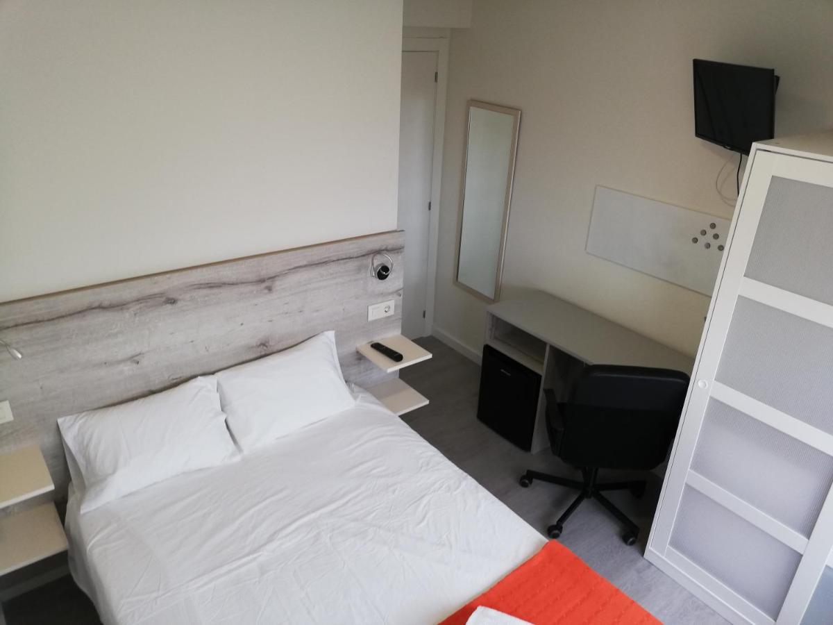 Pension La Intermodal Santiago de Compostela Exterior foto